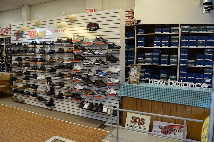 Moser's Shoes - Peoria, IL